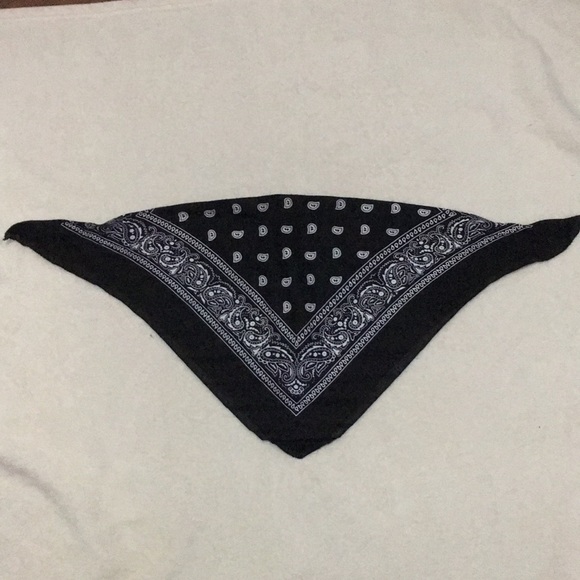 Forever 21 Accessories - Bandana Forever 21 Accessories - Bandana
